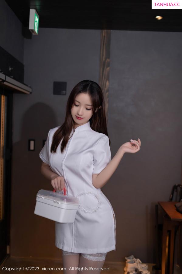   [XiuRen]高清写真图 2023.11.01 No.7596 杏子Yada 美腿丝袜第8张图片